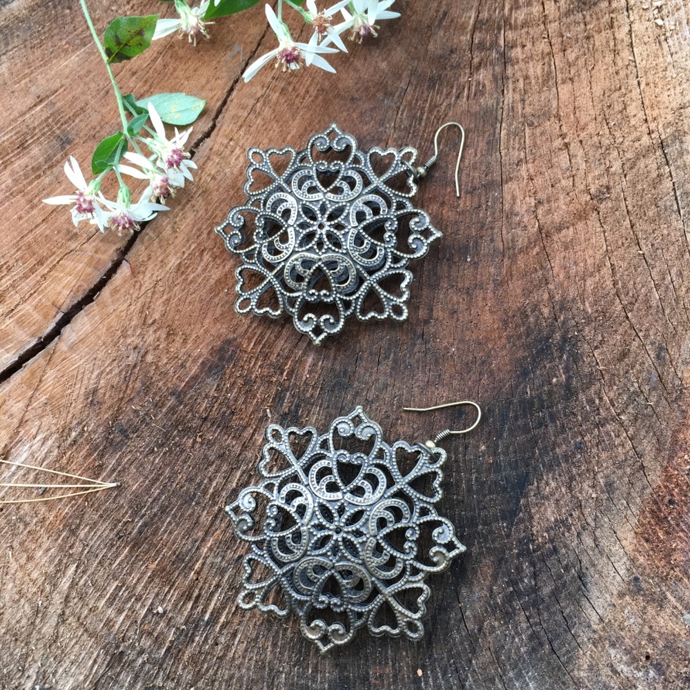 Massive Airy Bronze Statement Earrings - Picture 4 of 8